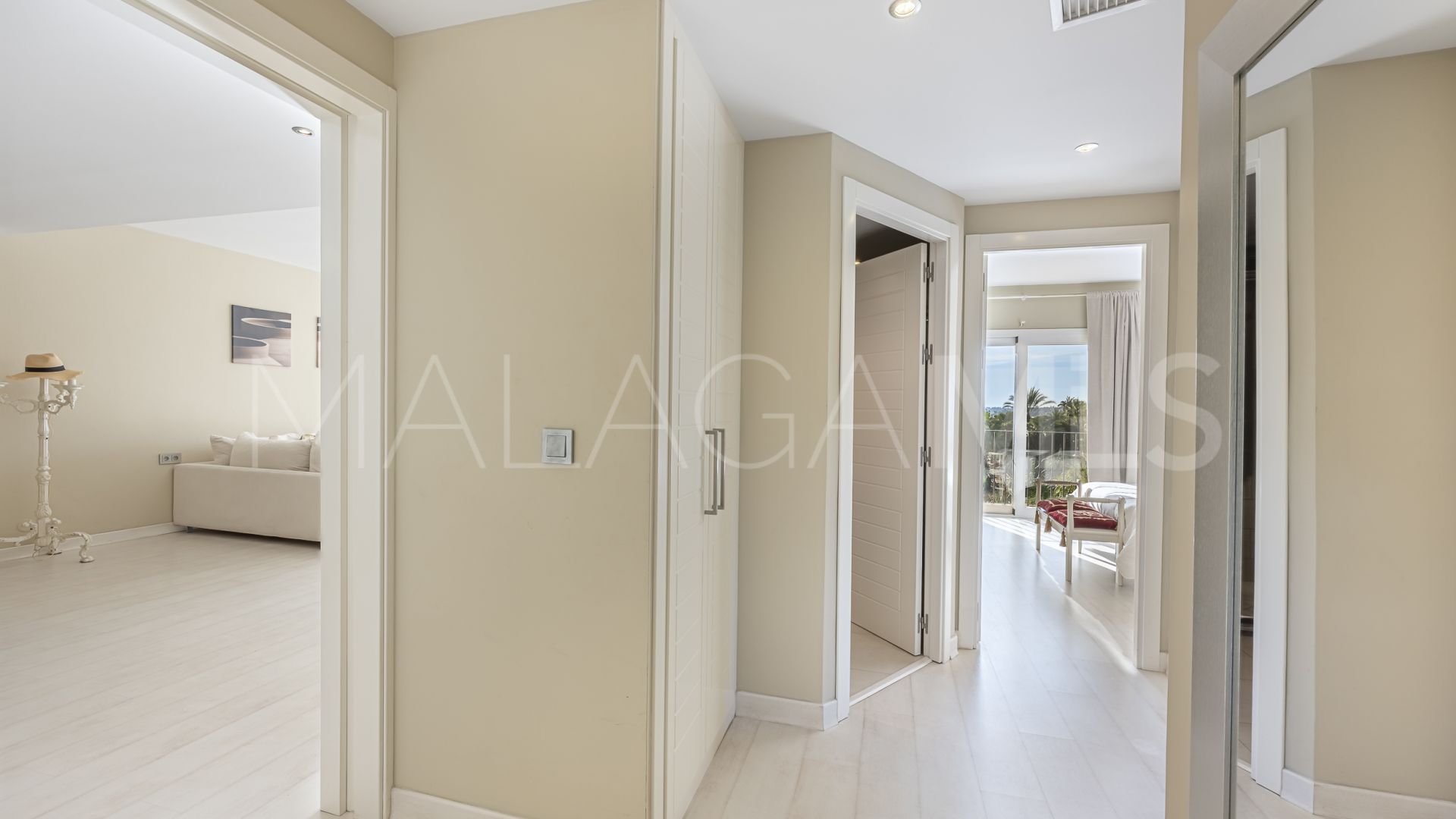 Wohnung for sale in Marbella - Puerto Banus