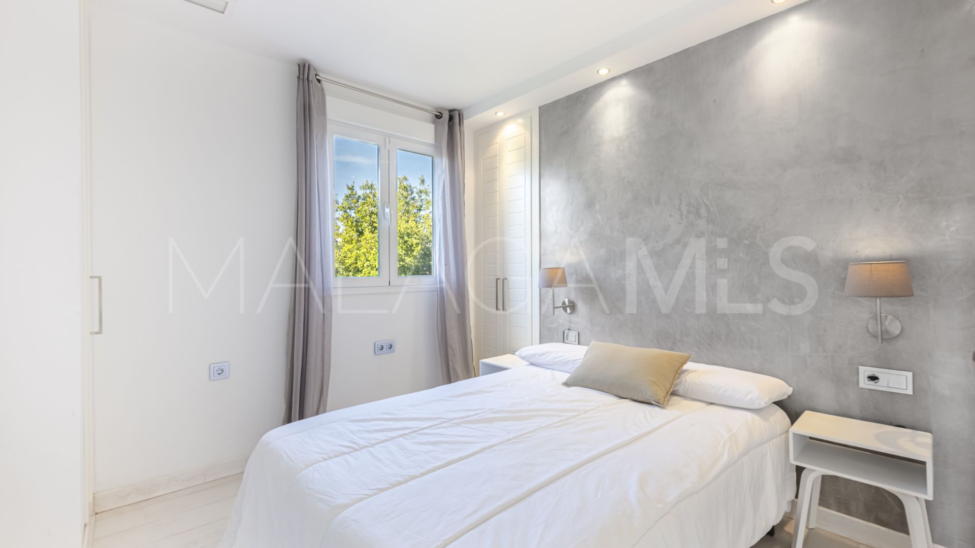 Wohnung for sale in Marbella - Puerto Banus