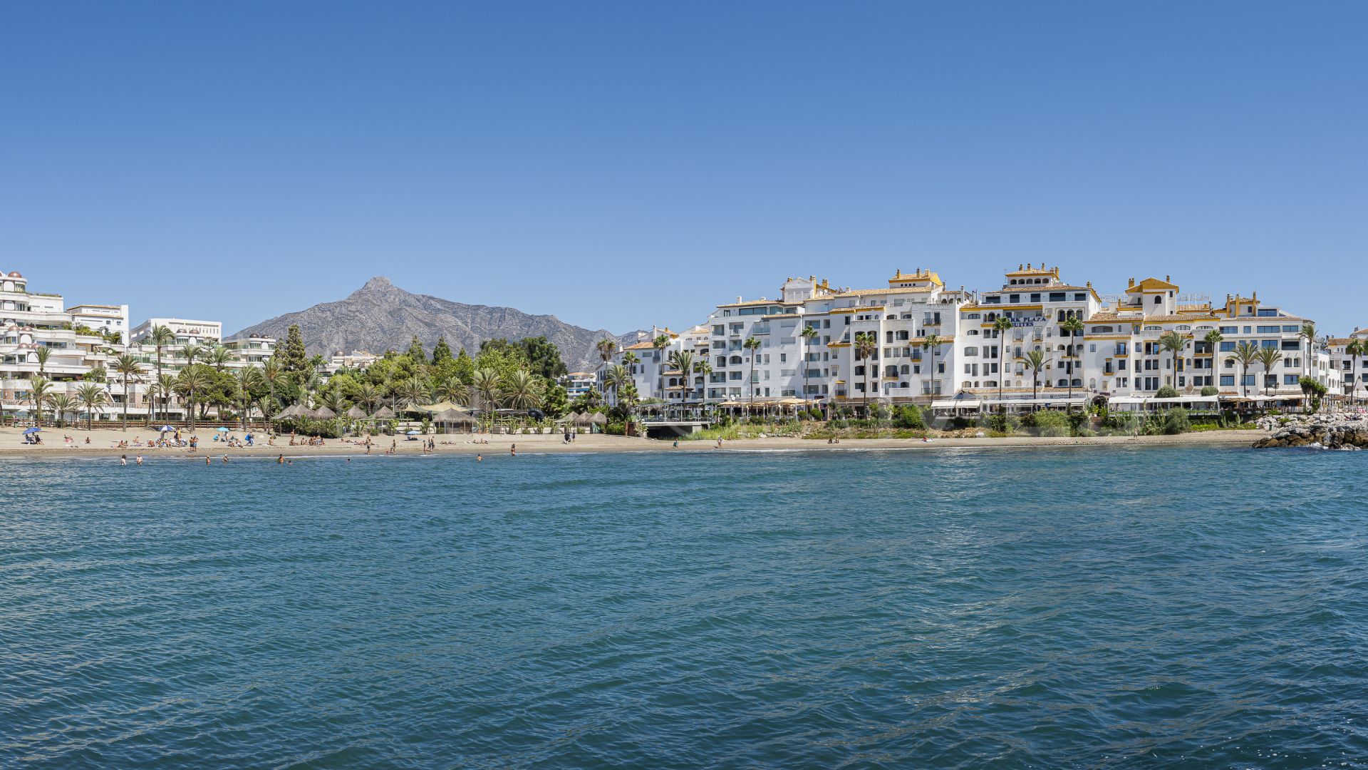 Wohnung for sale in Marbella - Puerto Banus