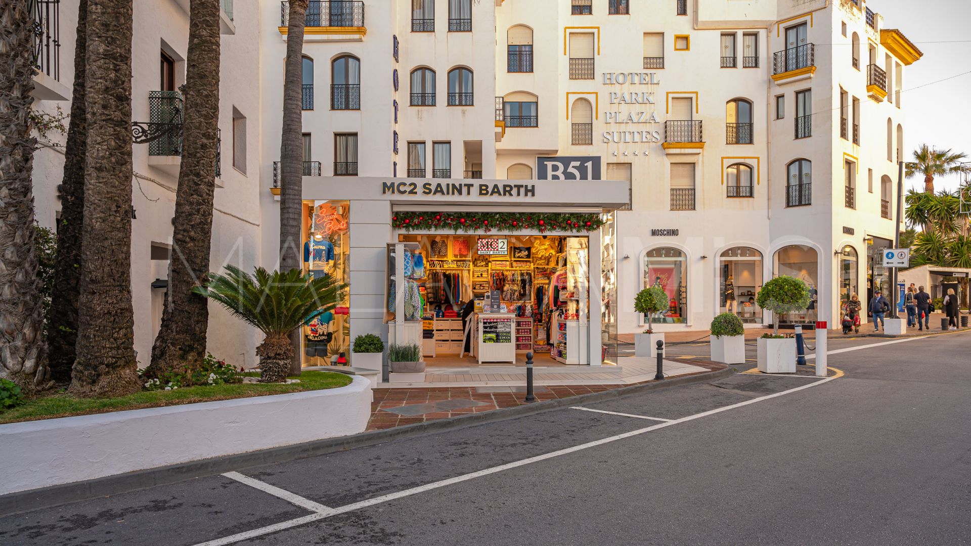 Wohnung for sale in Marbella - Puerto Banus