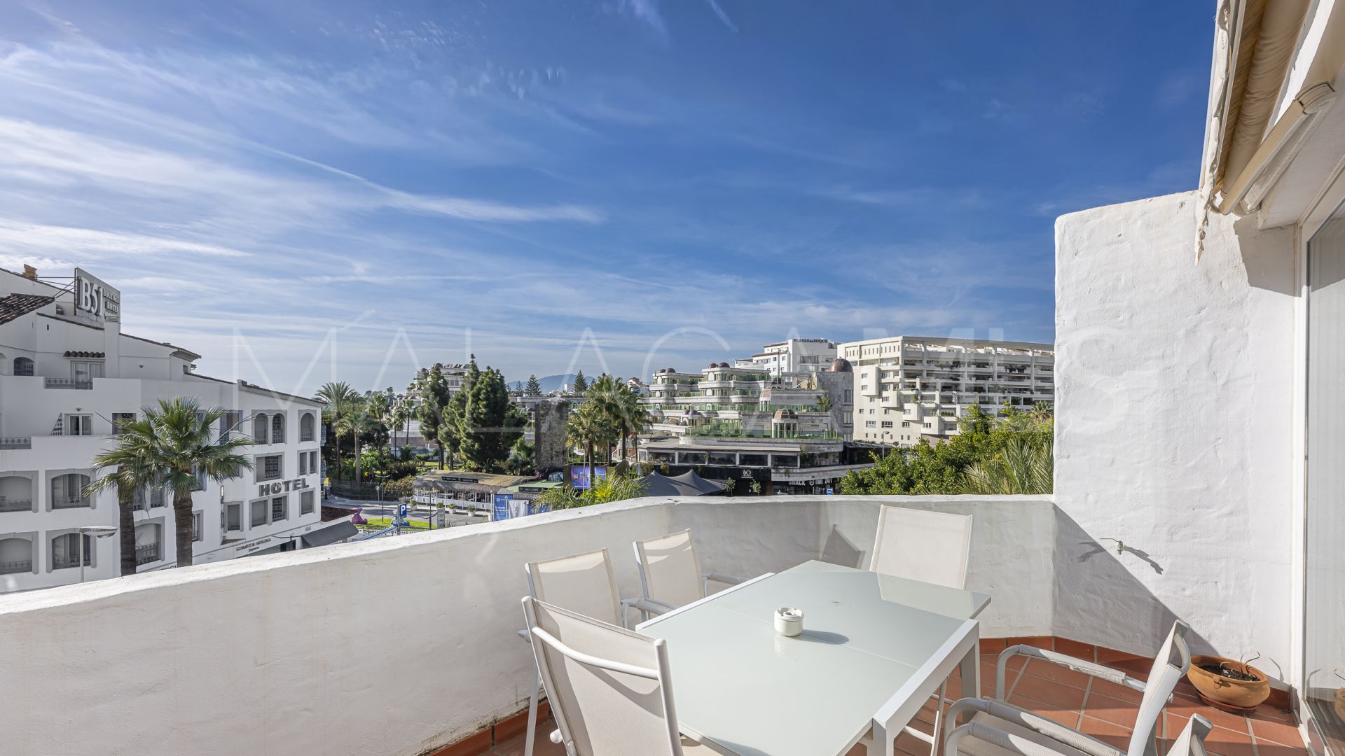 Wohnung for sale in Marbella - Puerto Banus