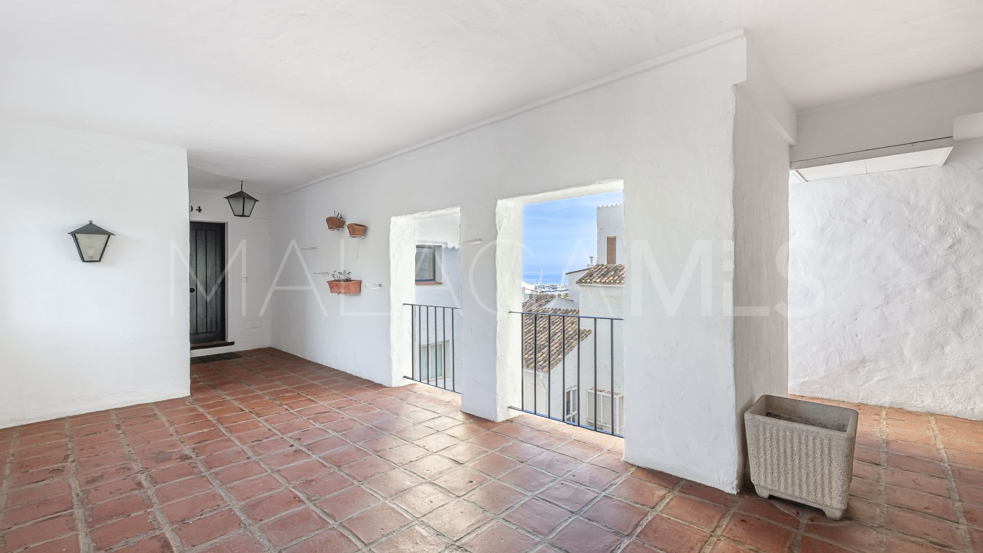 Wohnung for sale in Marbella - Puerto Banus