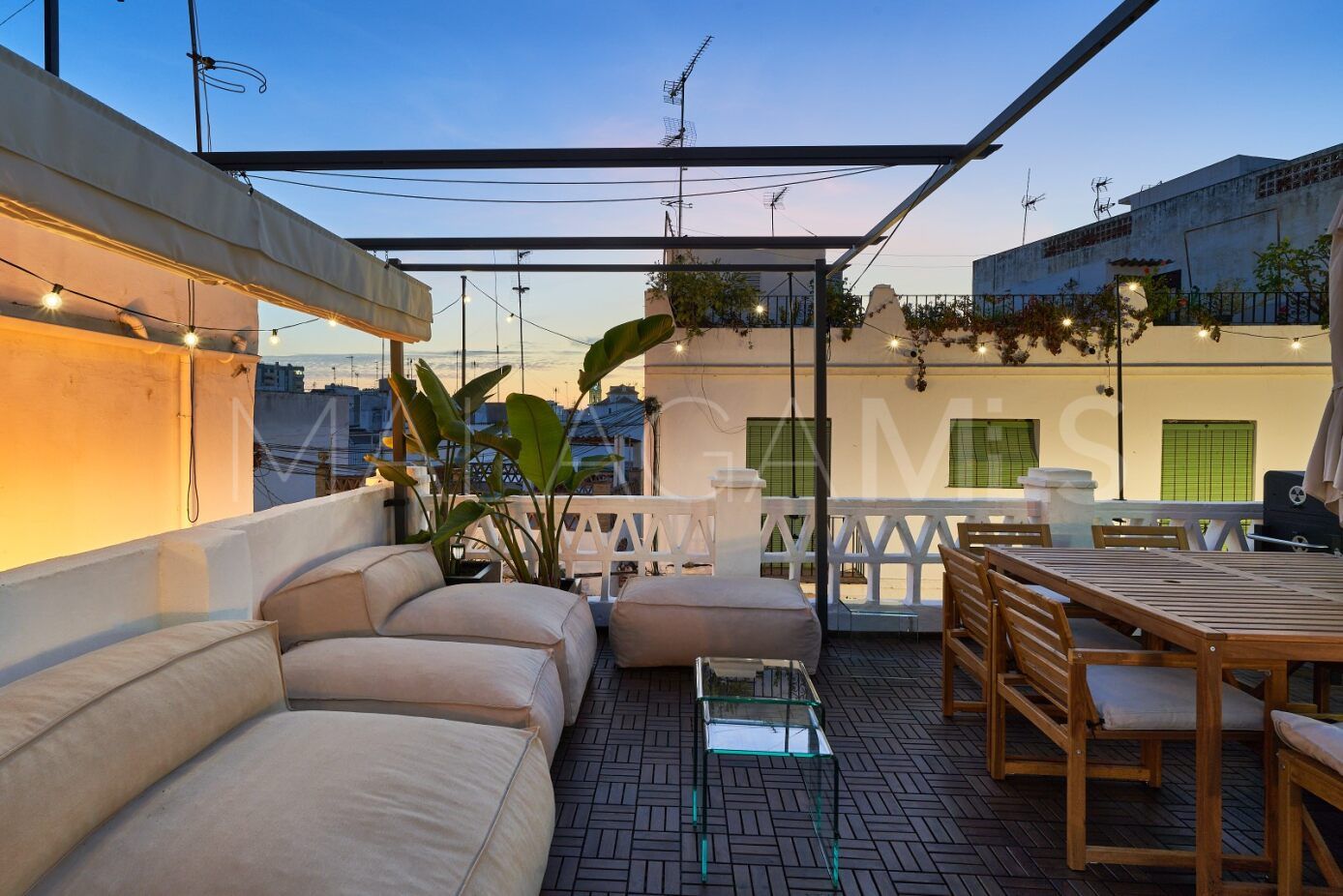 Reihenhaus for sale in Casco antiguo