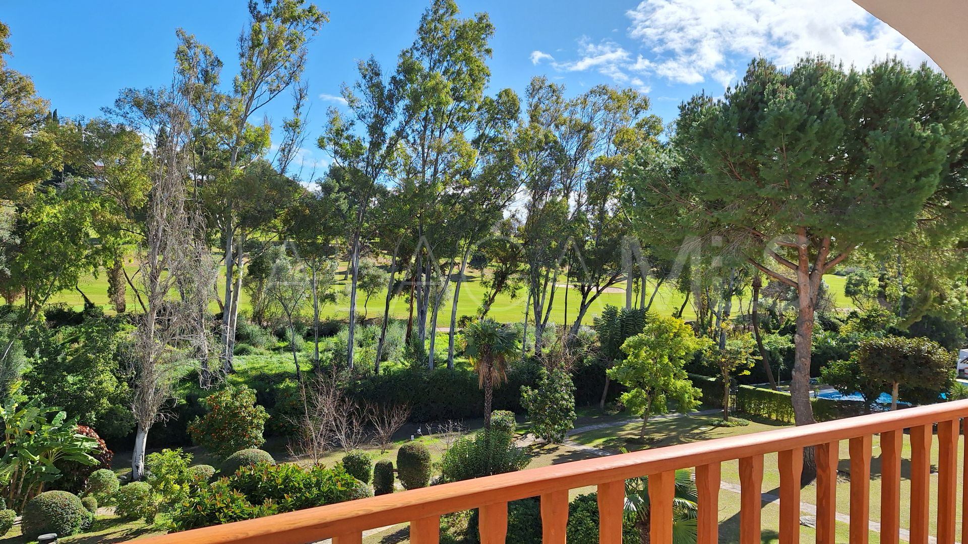 Penthaus for sale in Le Village