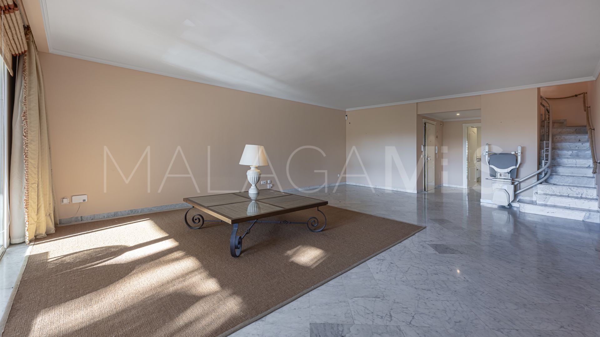 Tvåvånings takvåning for sale in Marina Puente Romano