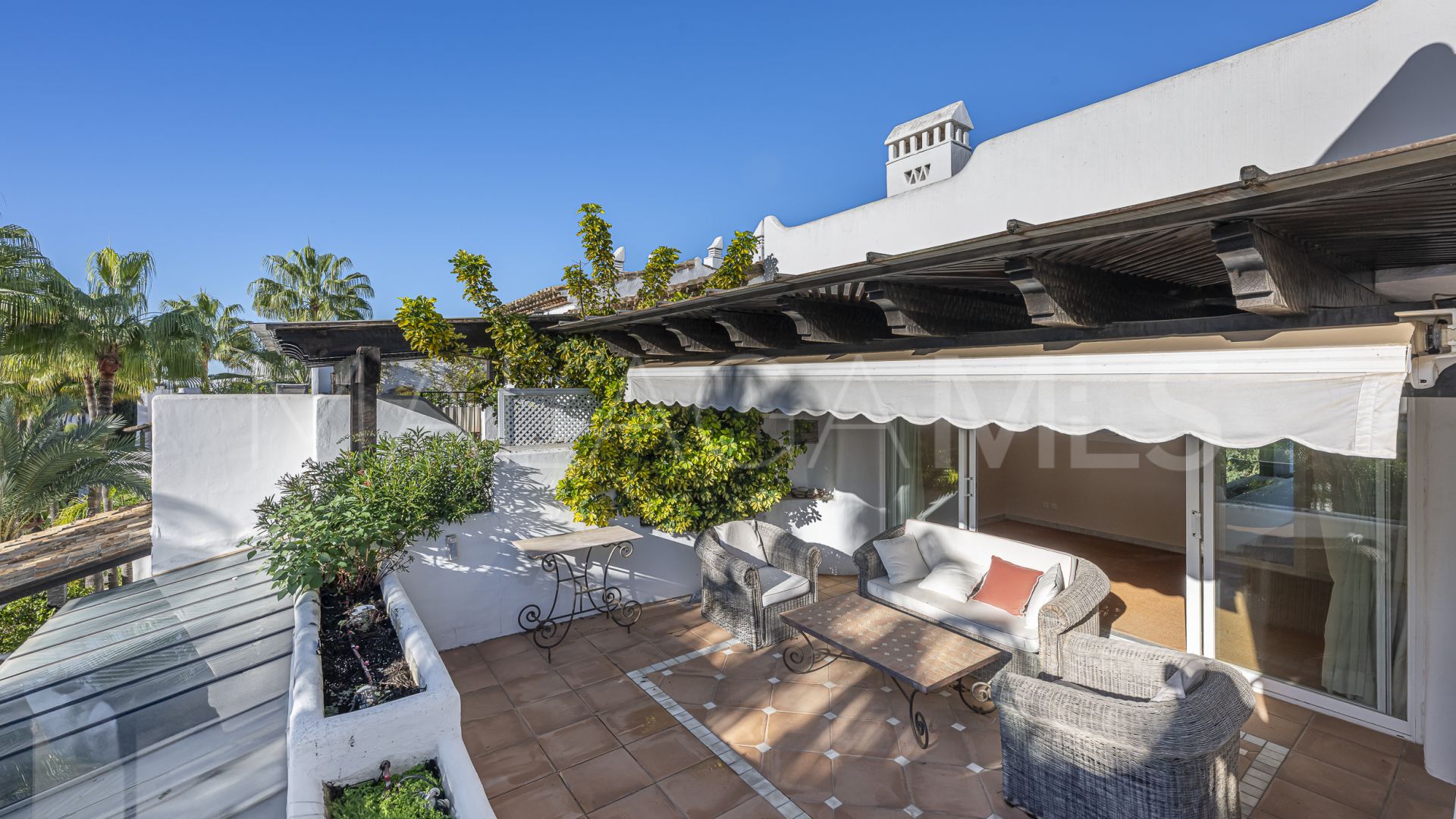 Tvåvånings takvåning for sale in Marina Puente Romano