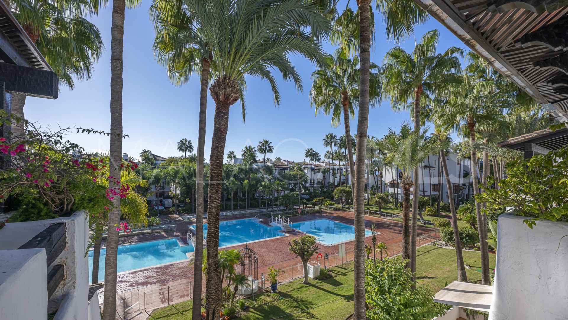 Tvåvånings takvåning for sale in Marina Puente Romano