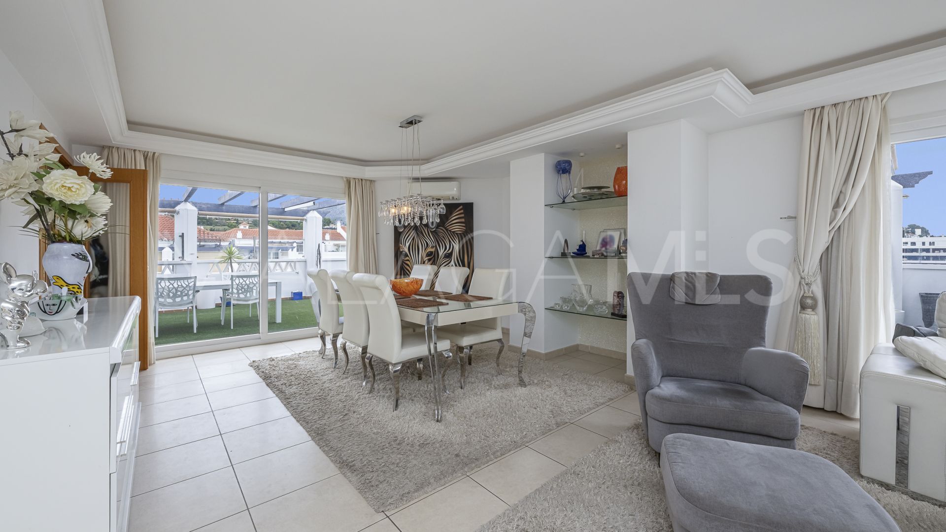 Penthaus for sale in La Campana