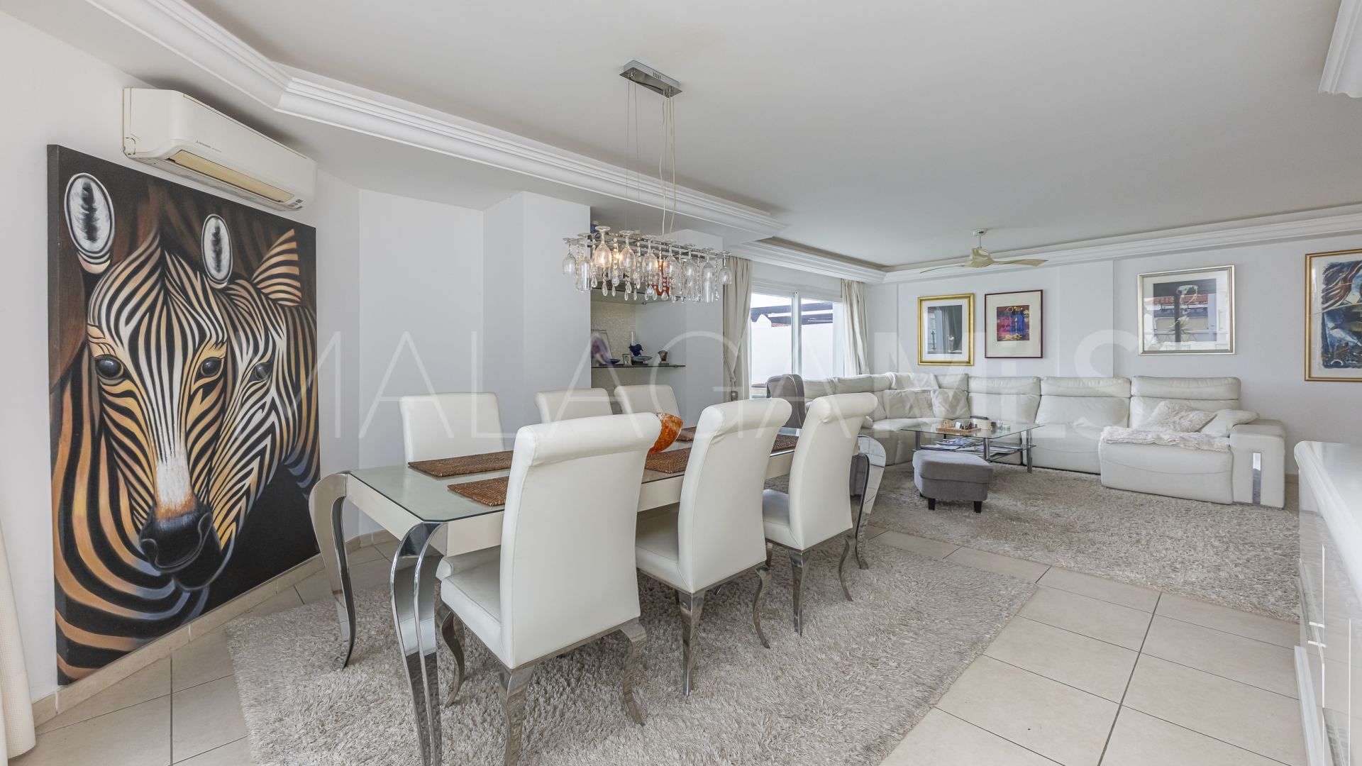 Penthaus for sale in La Campana