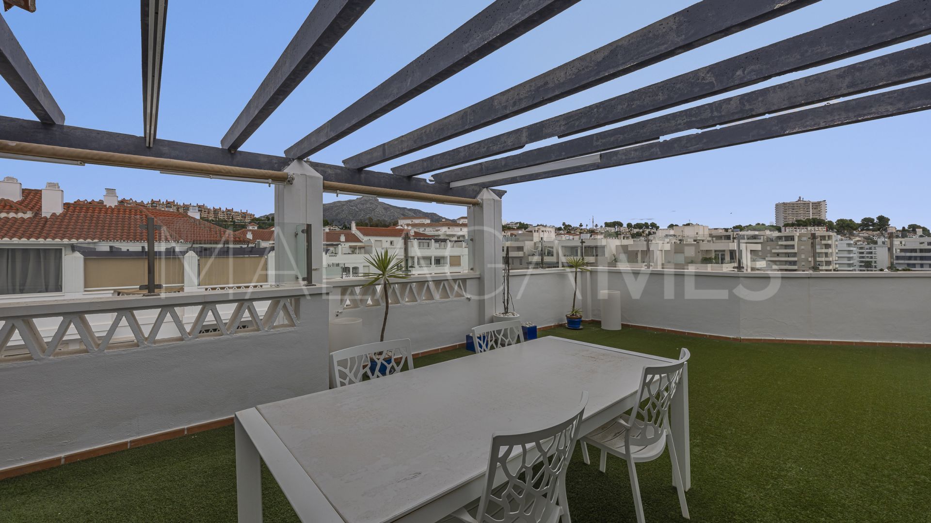 Penthaus for sale in La Campana