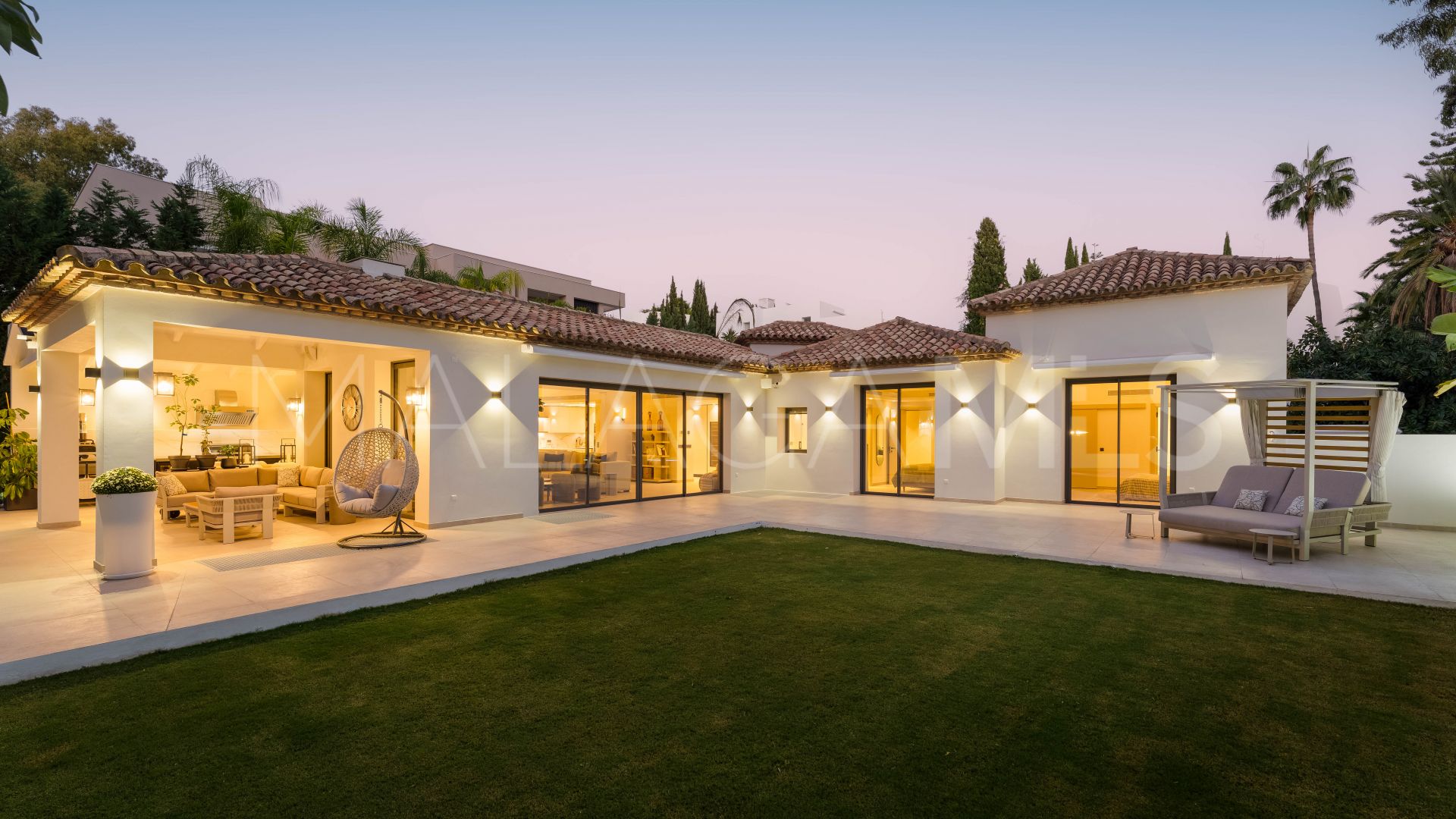 Villa for sale in La Cerquilla with 5 bedrooms