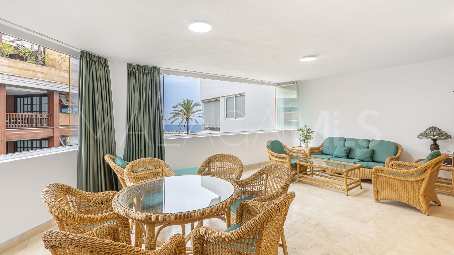 Apartamento for sale with 2 bedrooms in Marbella - Puerto Banus