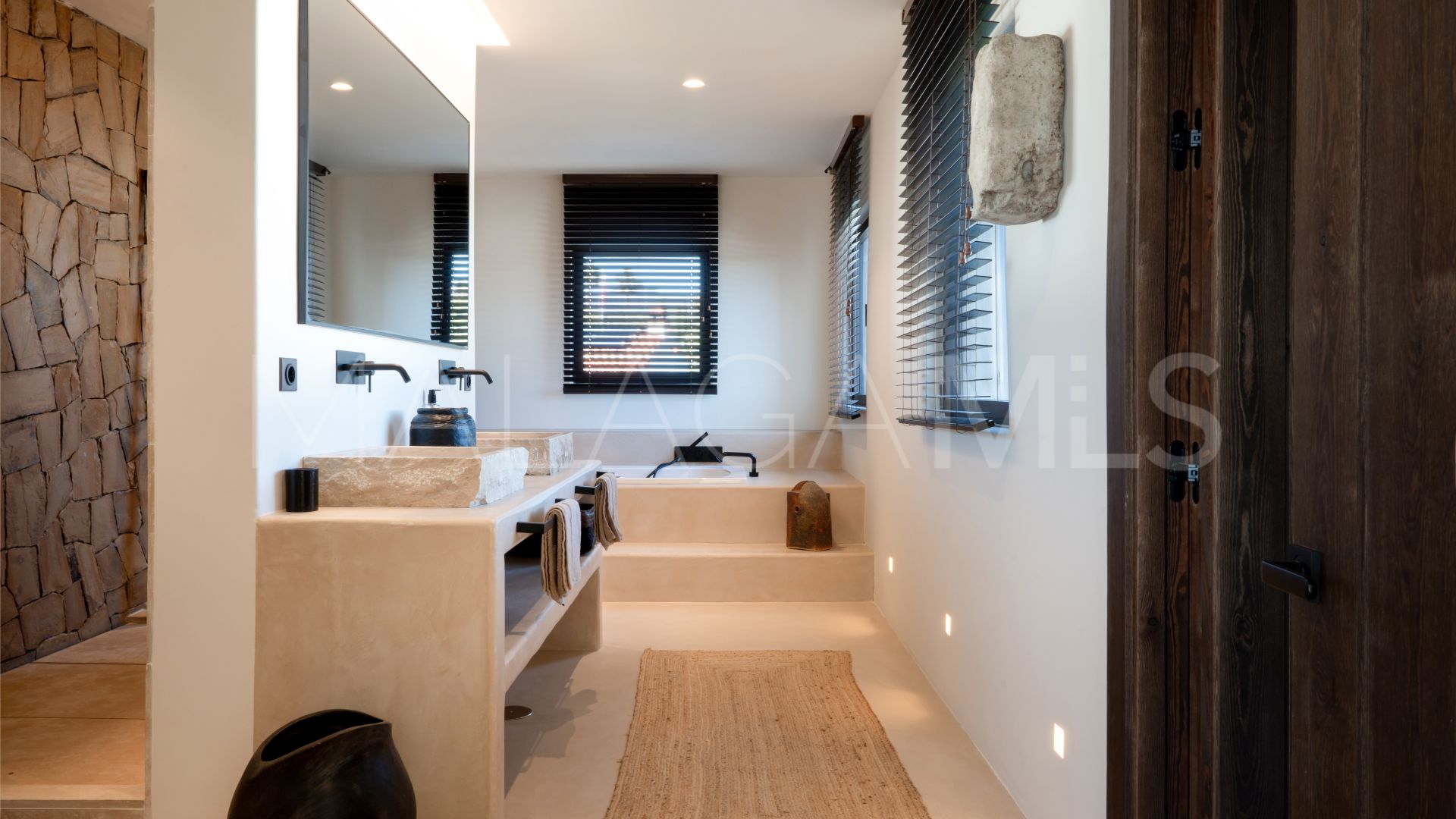 Villa for sale in Selwo