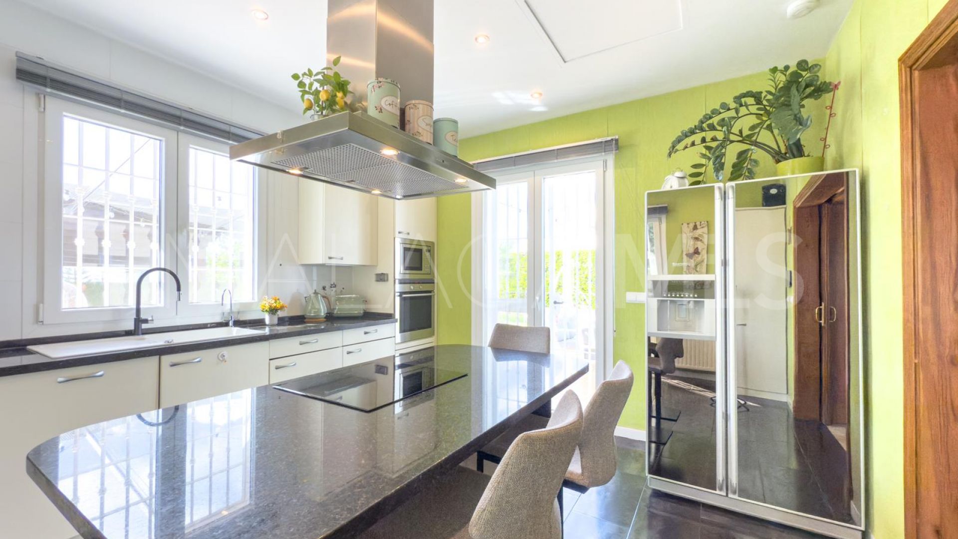 Villa for sale in Carretera de Istan