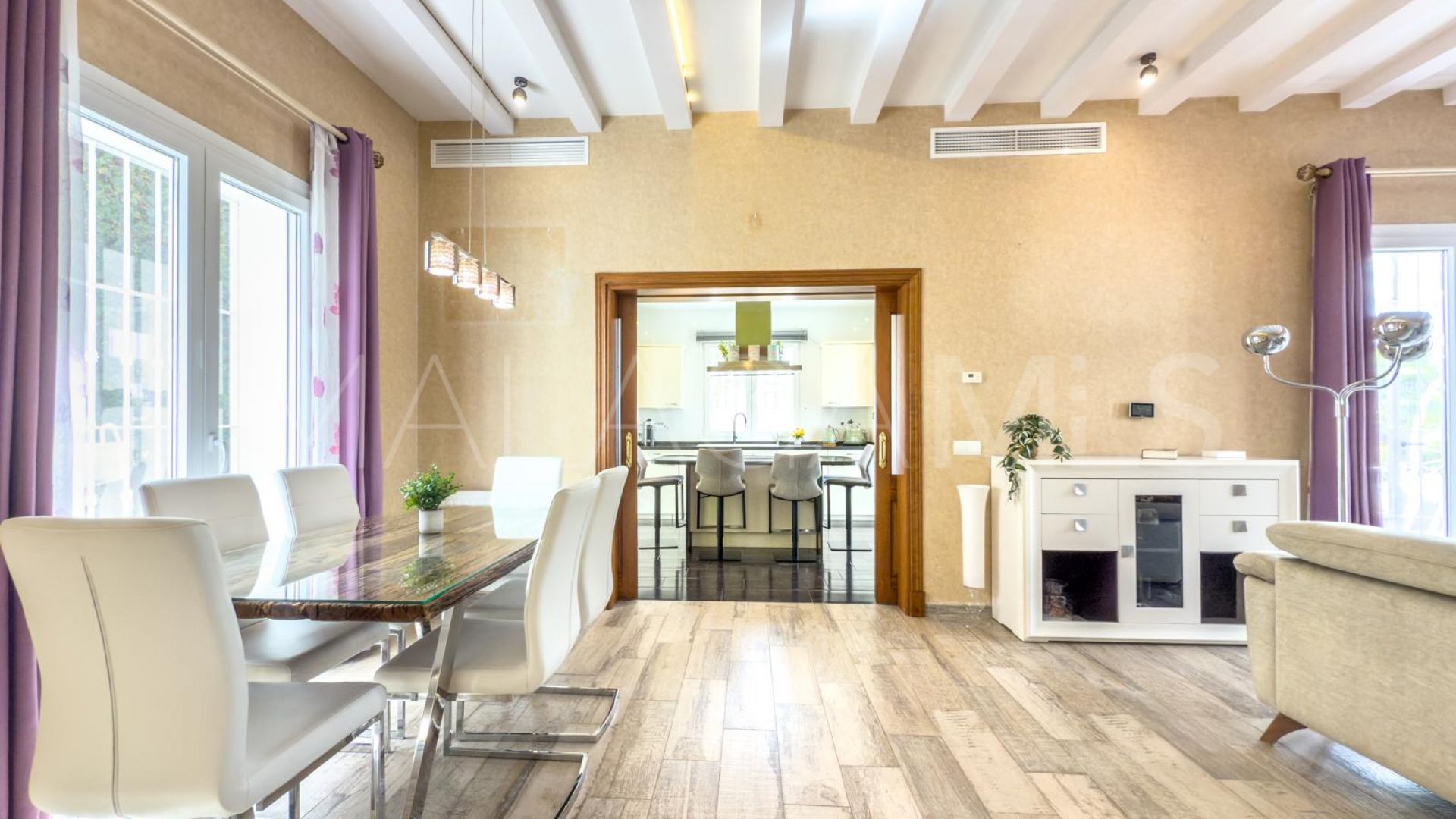 Villa for sale in Carretera de Istan