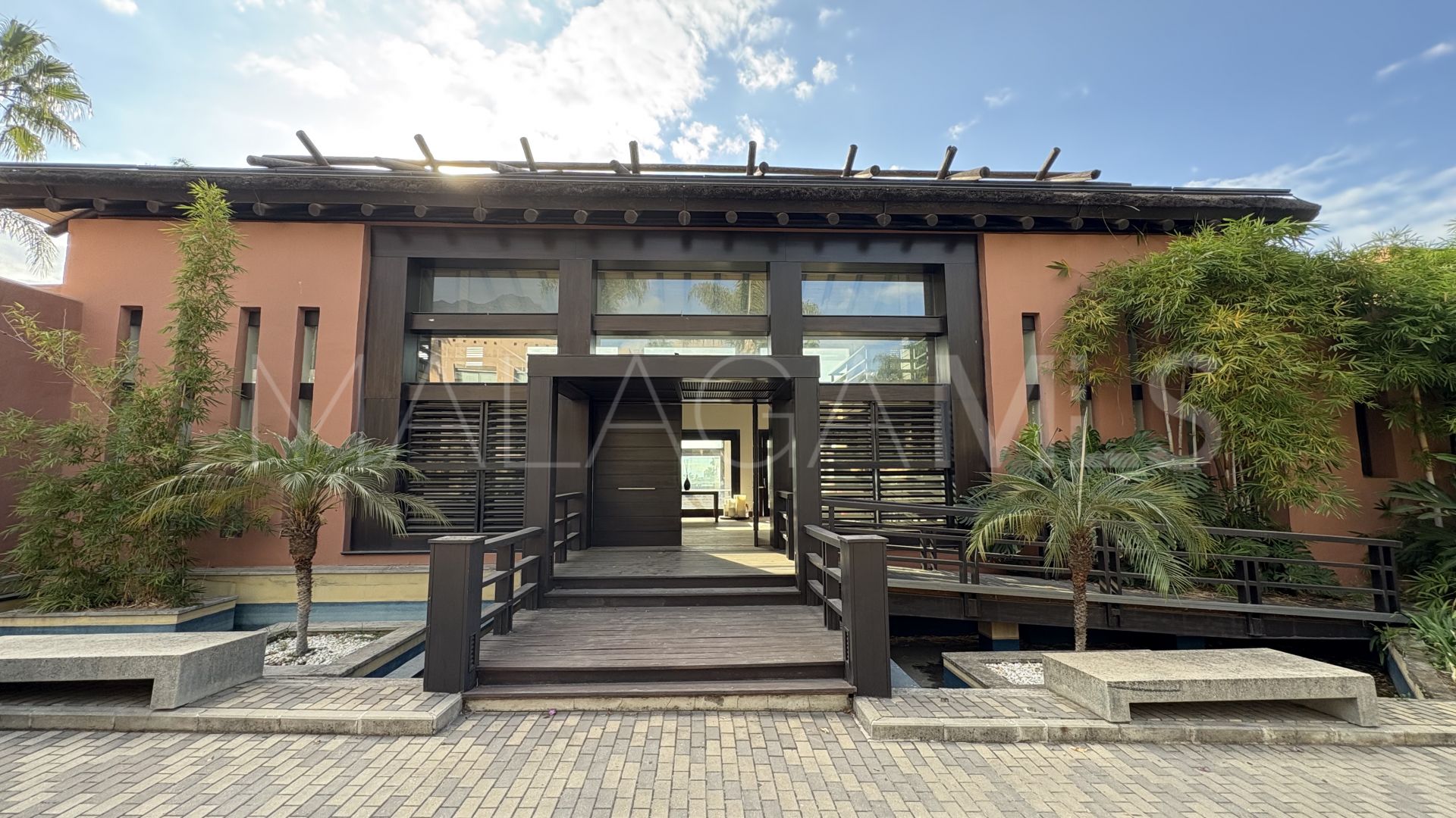 Restaurant for sale in Mansion Club