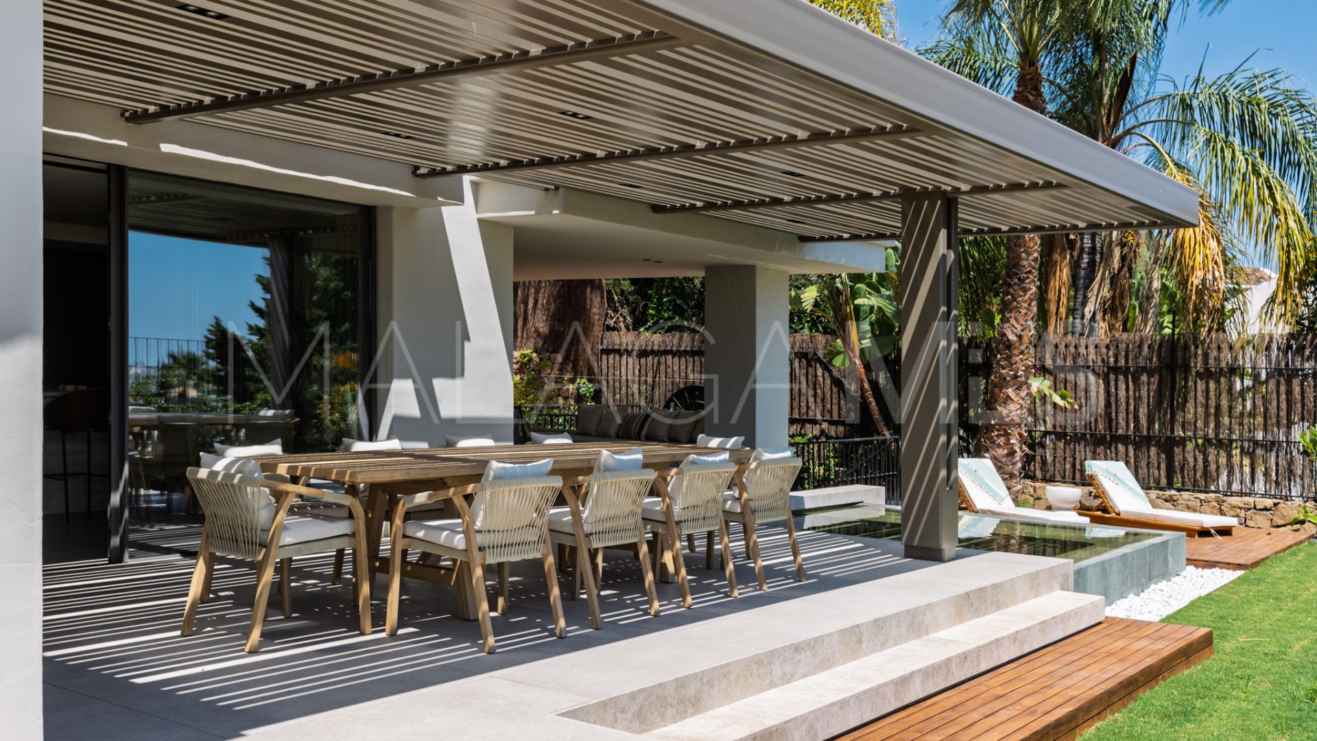 Villa for sale in Haza del Conde