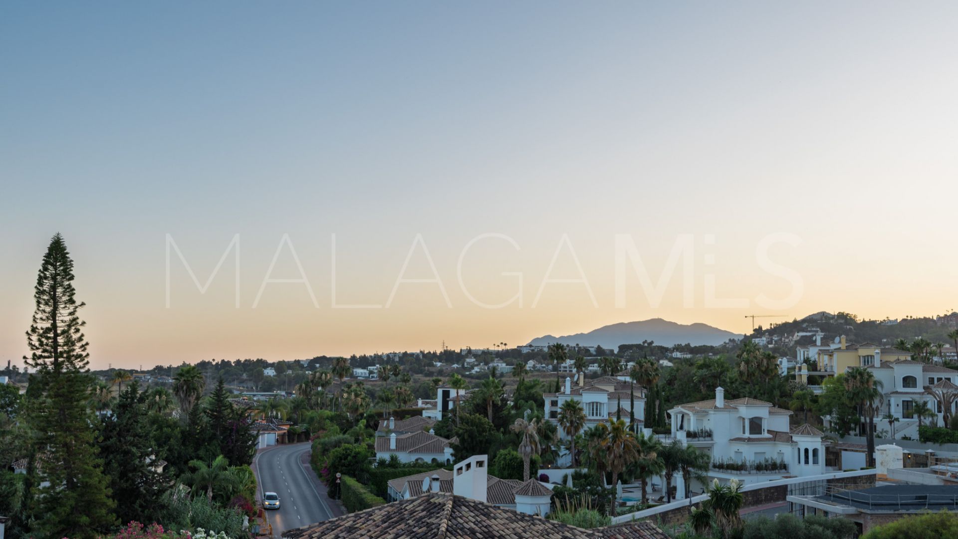 Villa for sale in Haza del Conde