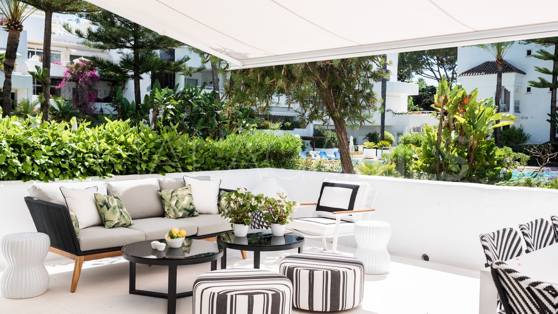 For sale Alhambra del Mar ground floor apartment with 3 bedrooms