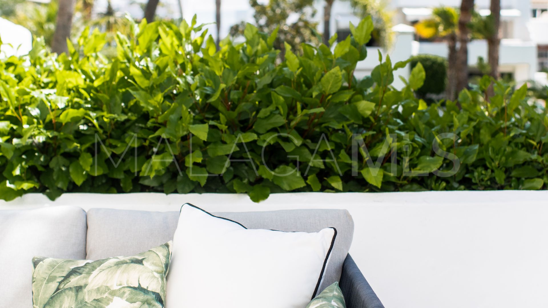 For sale Alhambra del Mar ground floor apartment with 3 bedrooms