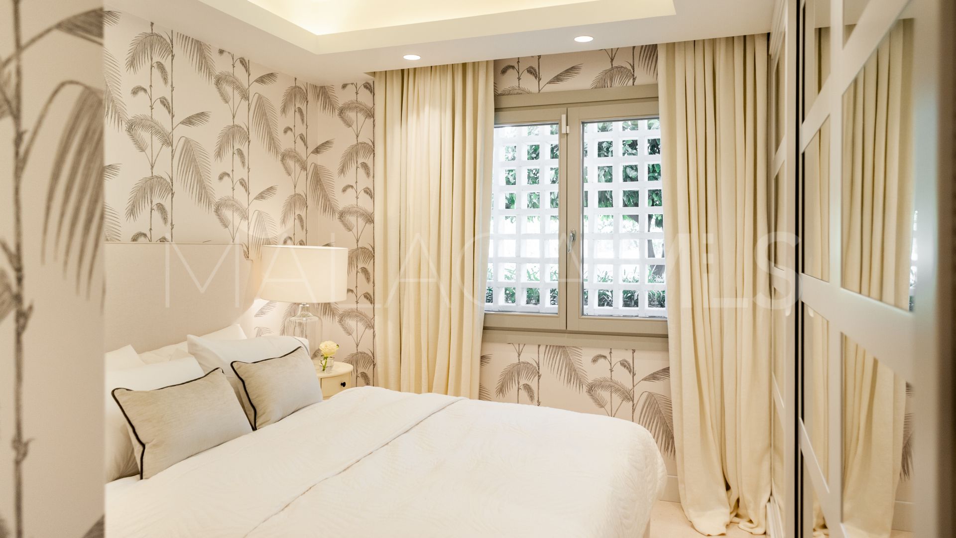 For sale Alhambra del Mar ground floor apartment with 3 bedrooms