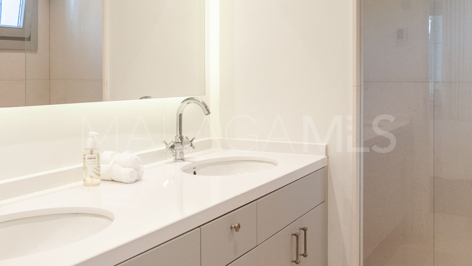 For sale Alhambra del Mar ground floor apartment with 3 bedrooms