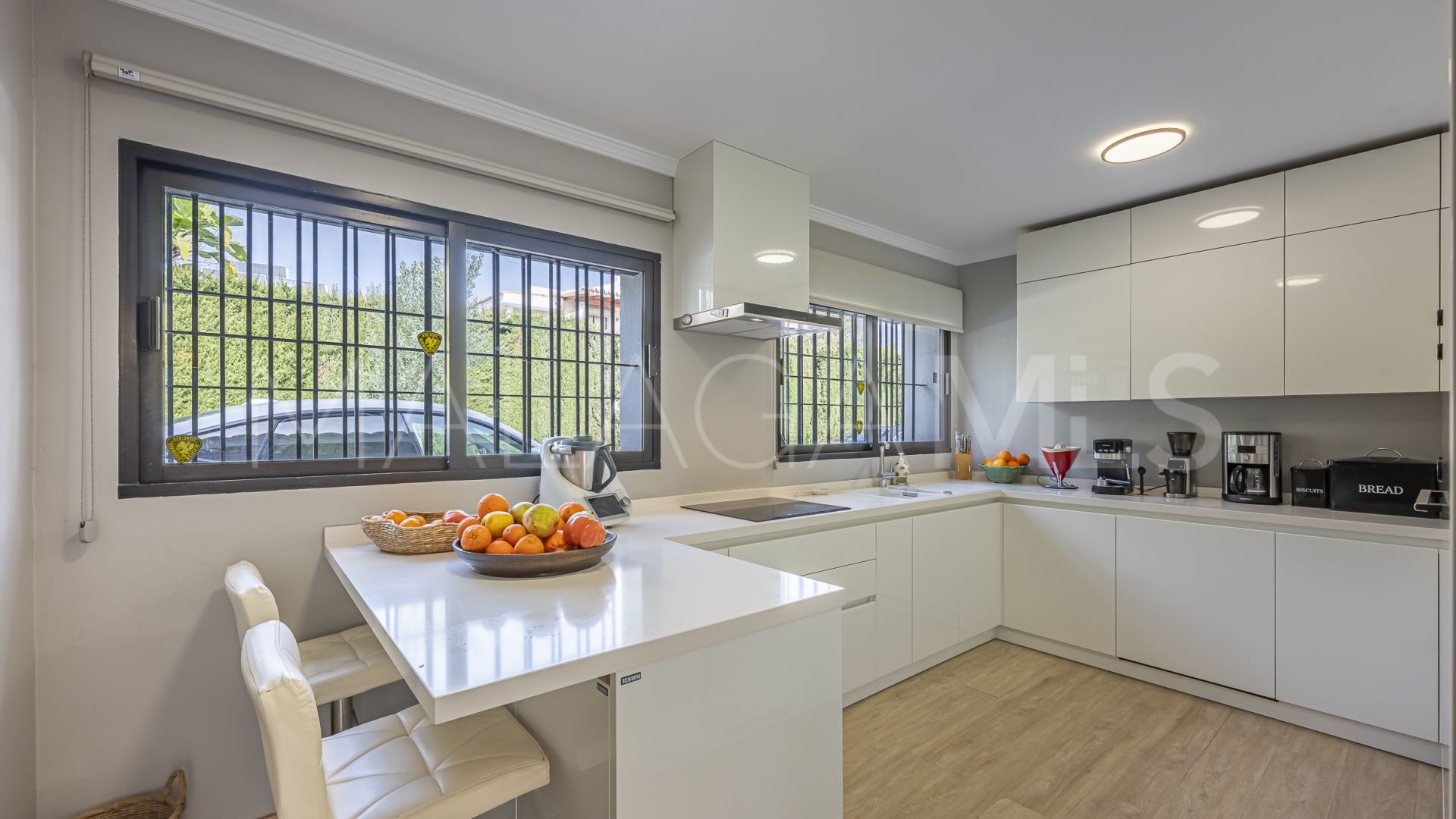 Villa for sale in Marbella Golden Mile
