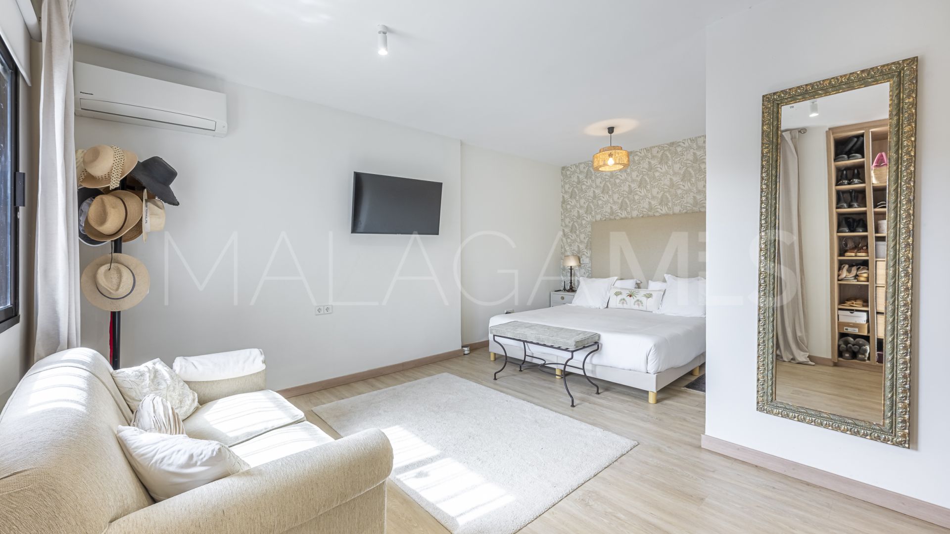 Villa for sale in Marbella Golden Mile