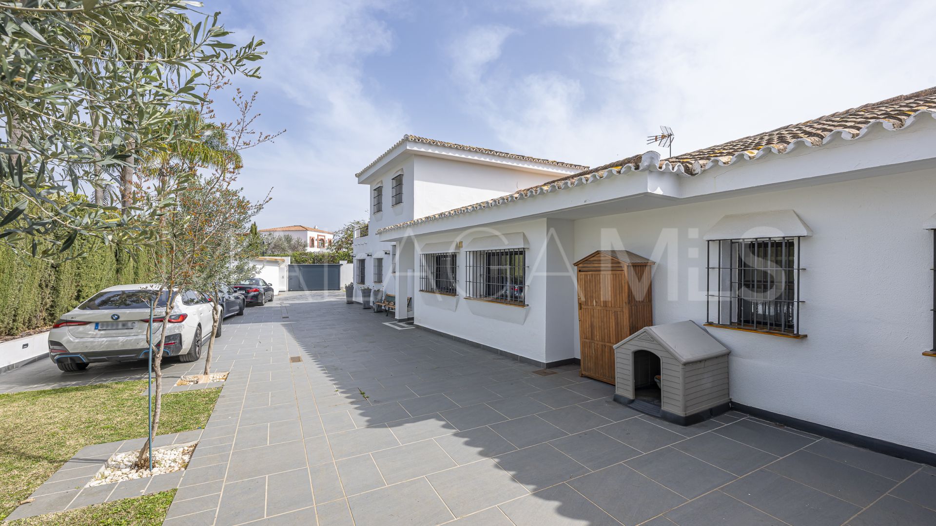 Villa for sale in Marbella Golden Mile