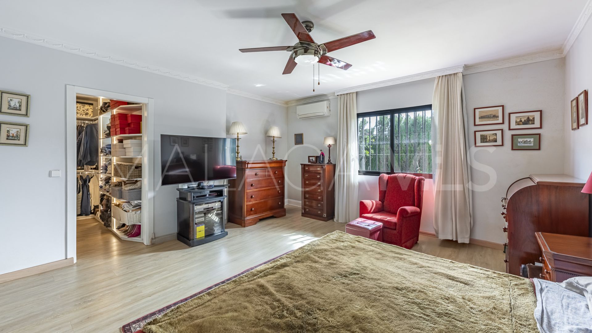 Villa for sale in Marbella Golden Mile