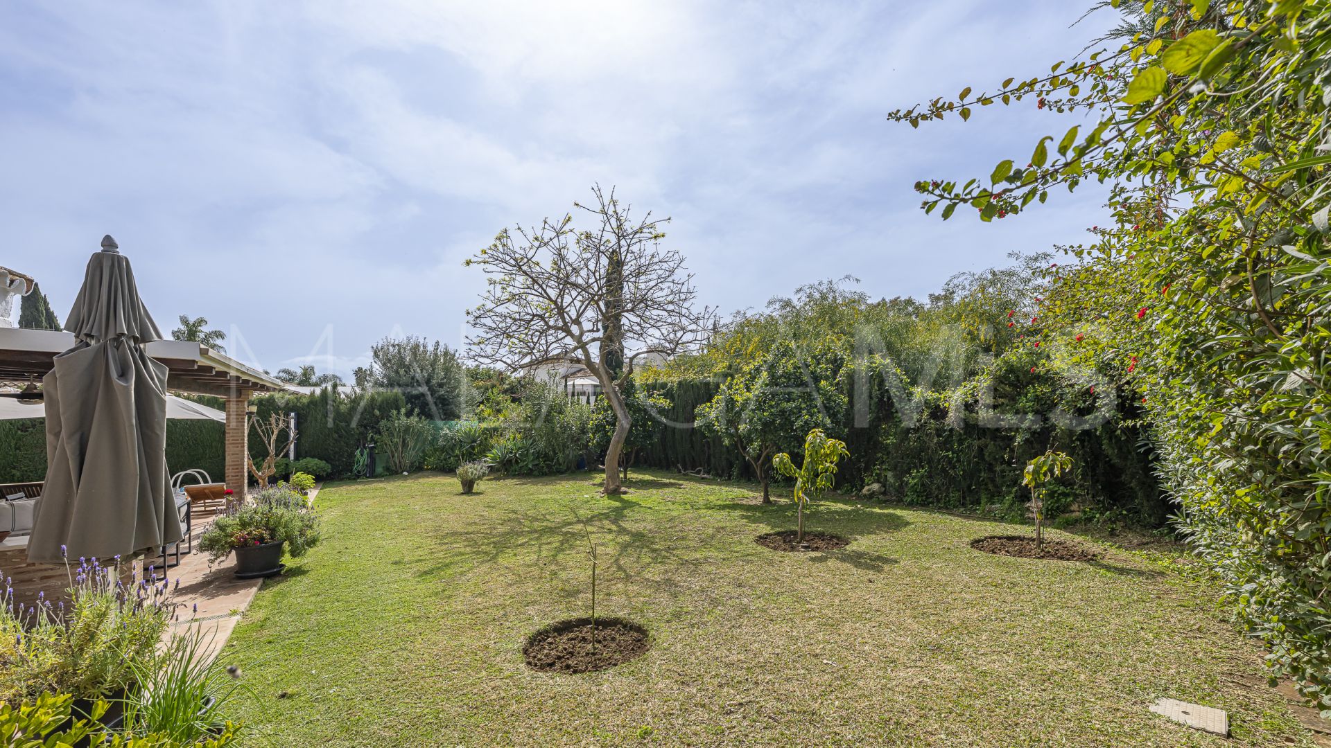 Villa for sale in Marbella Golden Mile