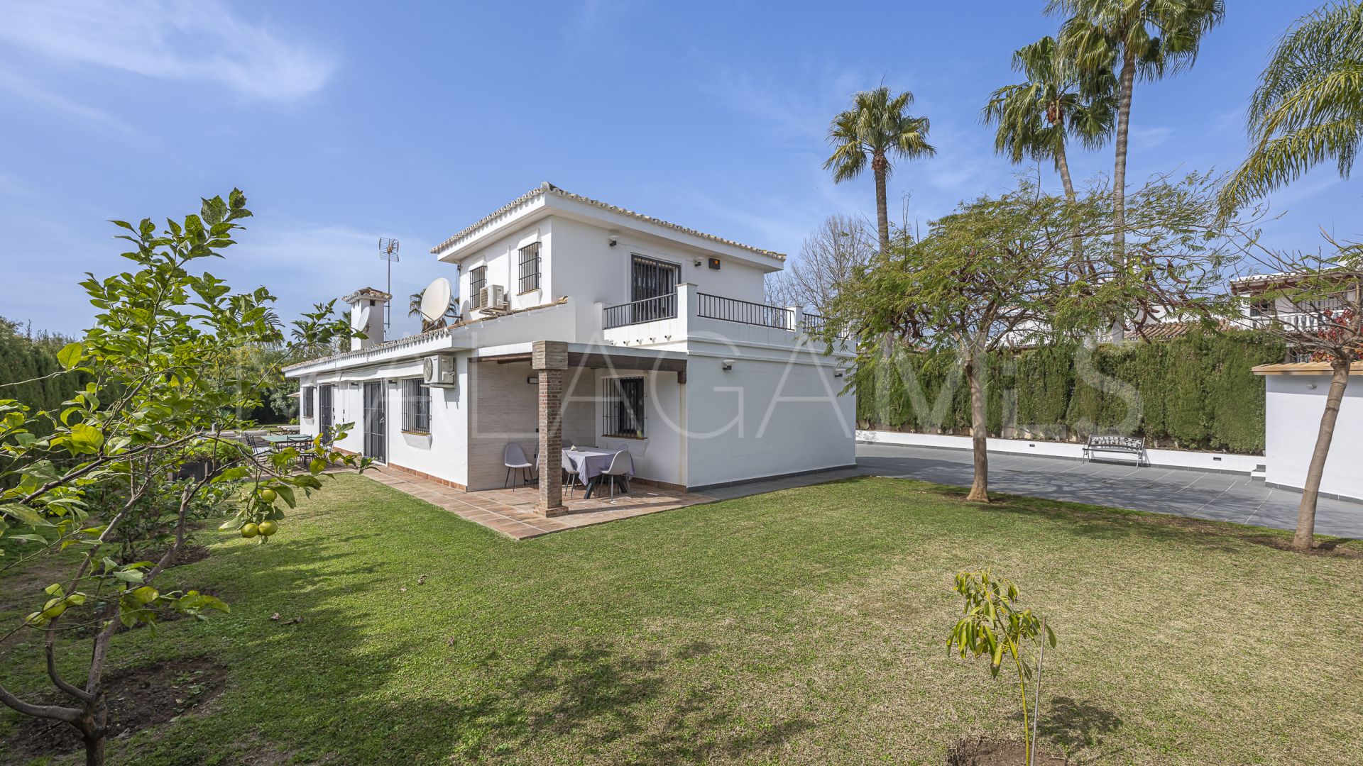 Villa for sale in Marbella Golden Mile