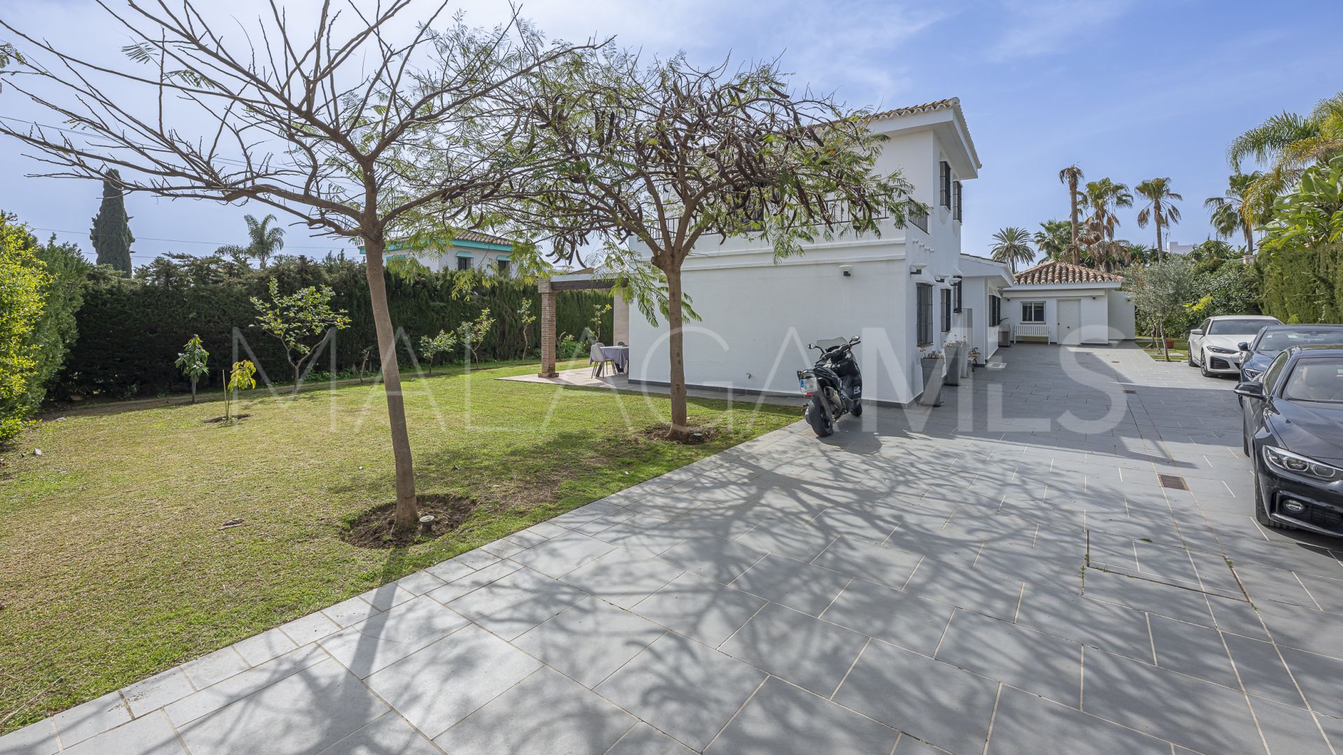 Villa for sale in Marbella Golden Mile