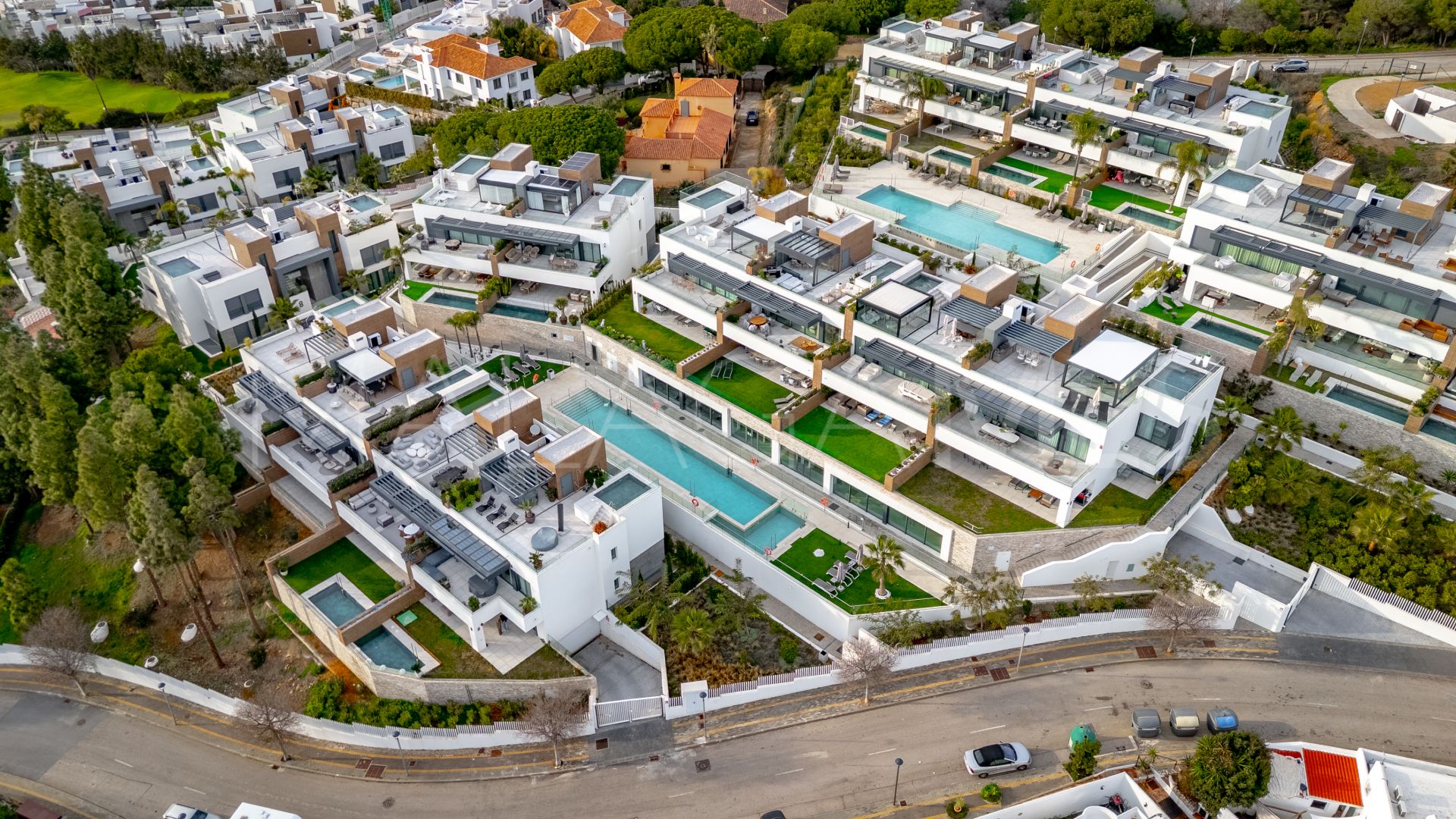 Ground floor duplex for sale in Cabopino