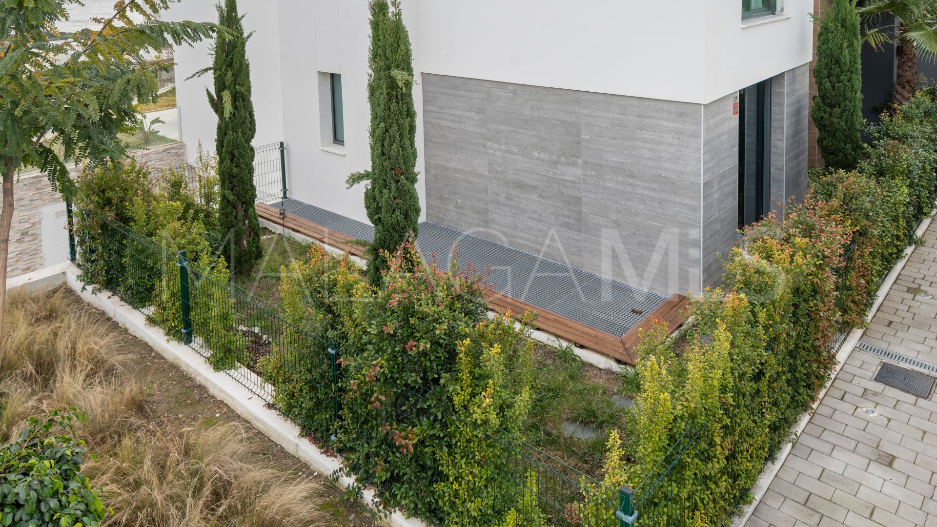 Ground floor duplex for sale in Cabopino