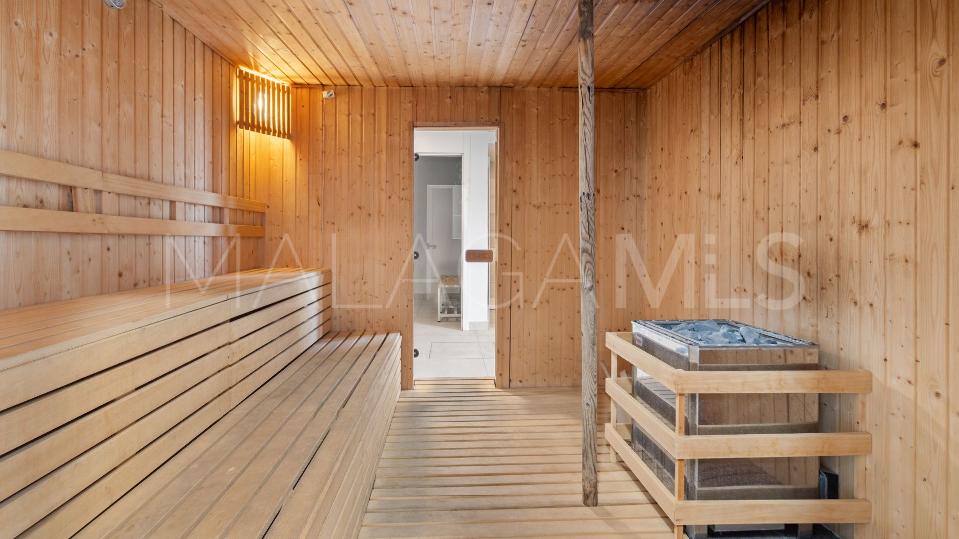 Ground floor duplex for sale in Cabopino