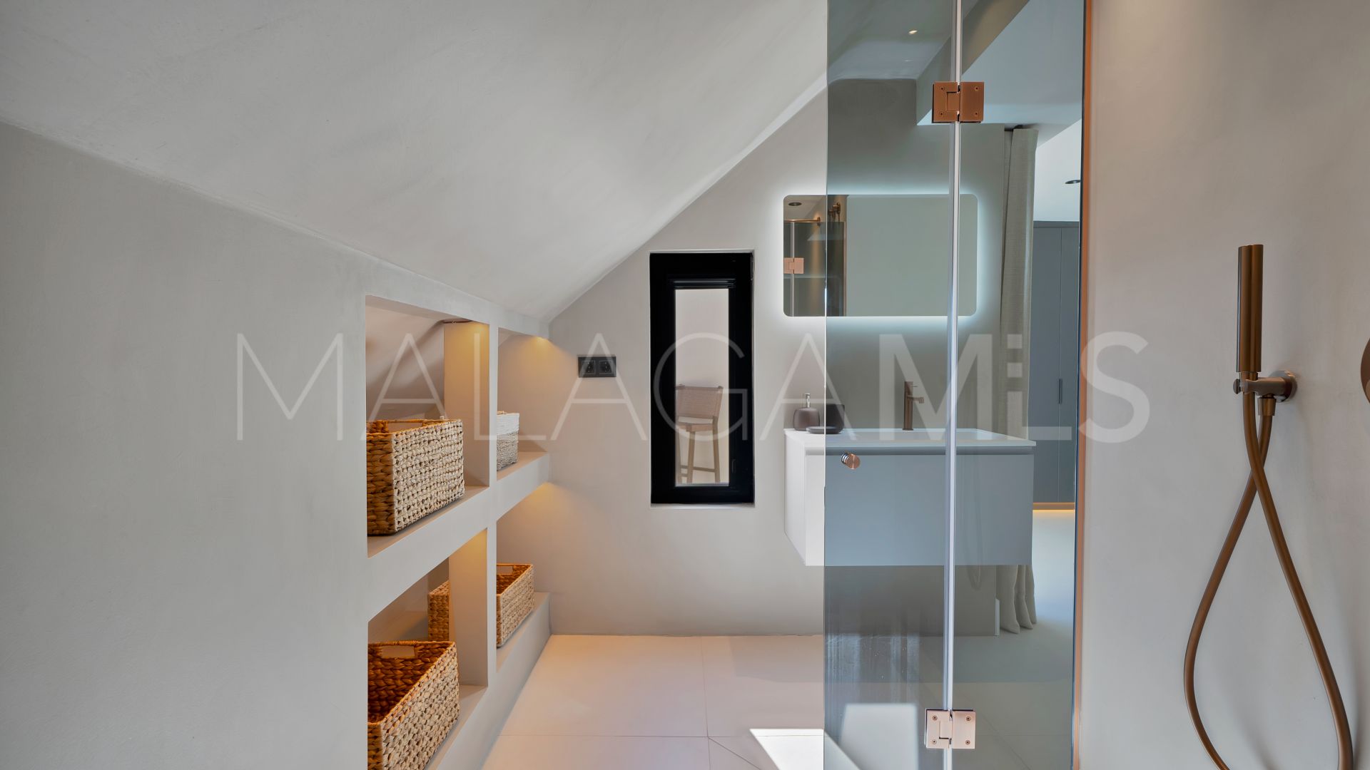 4 bedrooms town house in Azalea Beach for sale