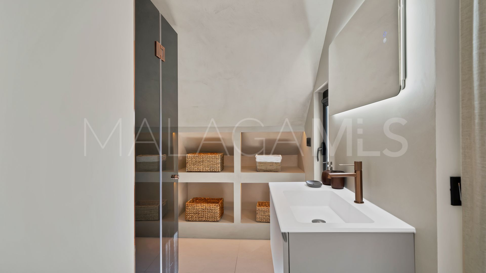 4 bedrooms town house in Azalea Beach for sale