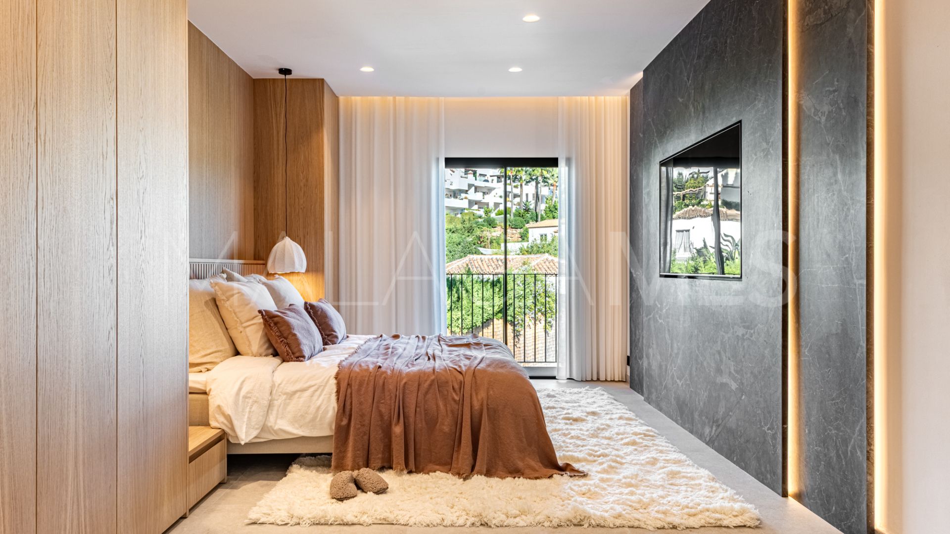 Villa for sale in Nueva Andalucia de 4 bedrooms