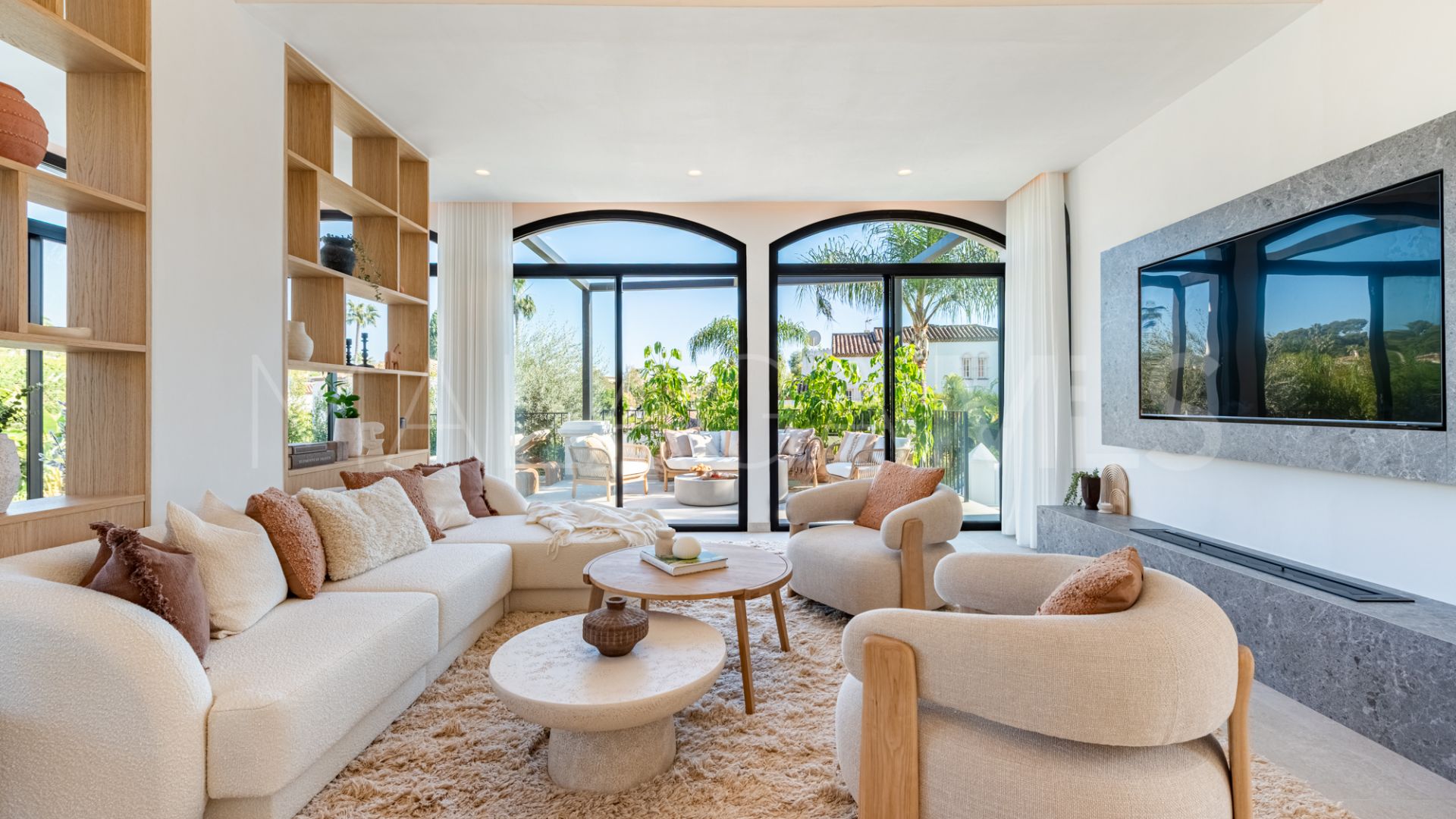 Villa for sale in Nueva Andalucia de 4 bedrooms