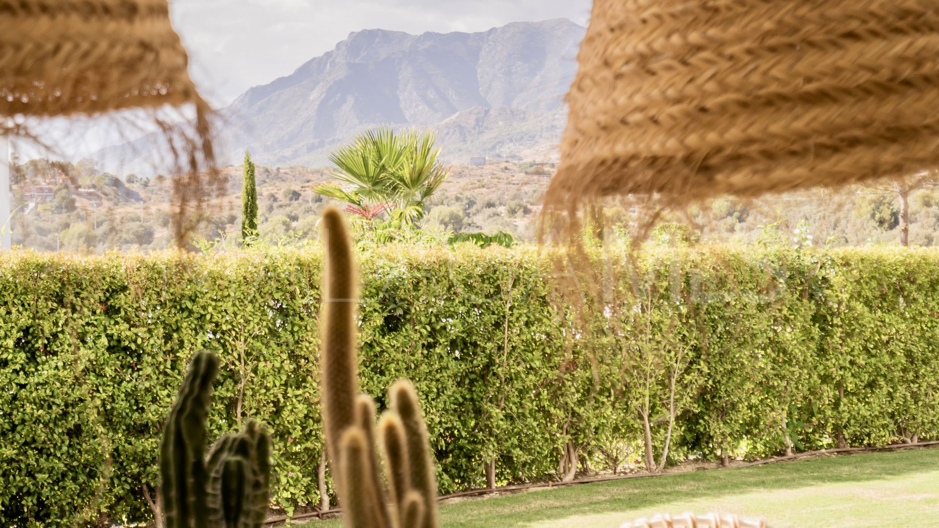 Ground floor apartment with 4 bedrooms for sale in Santa Clara