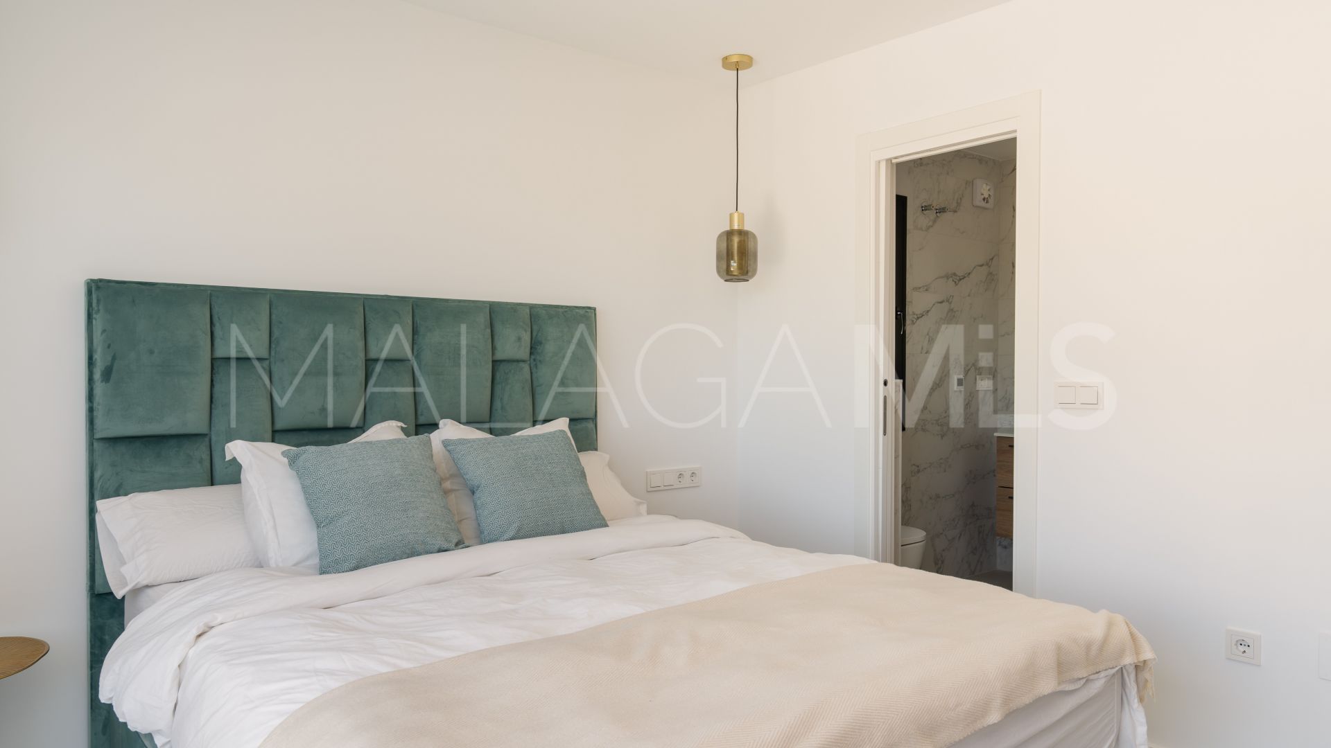 Villa for sale in La Campana