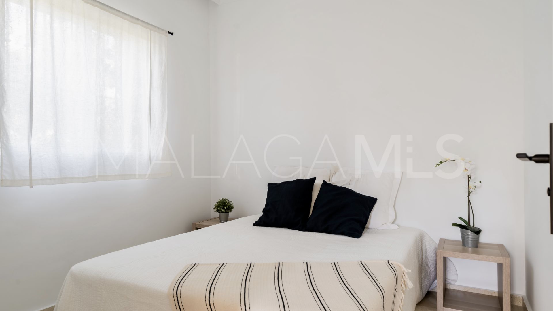 Las Encinas, adosado a la venta with 3 bedrooms