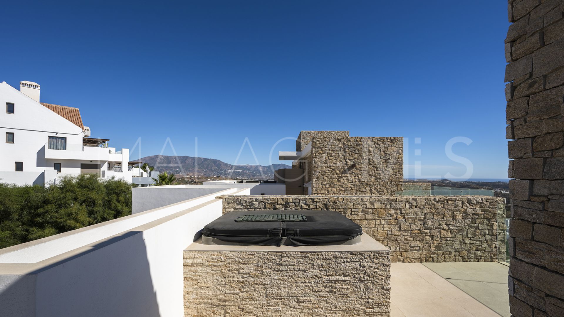 Duplex penthouse for sale in Mijas Costa with 2 bedrooms