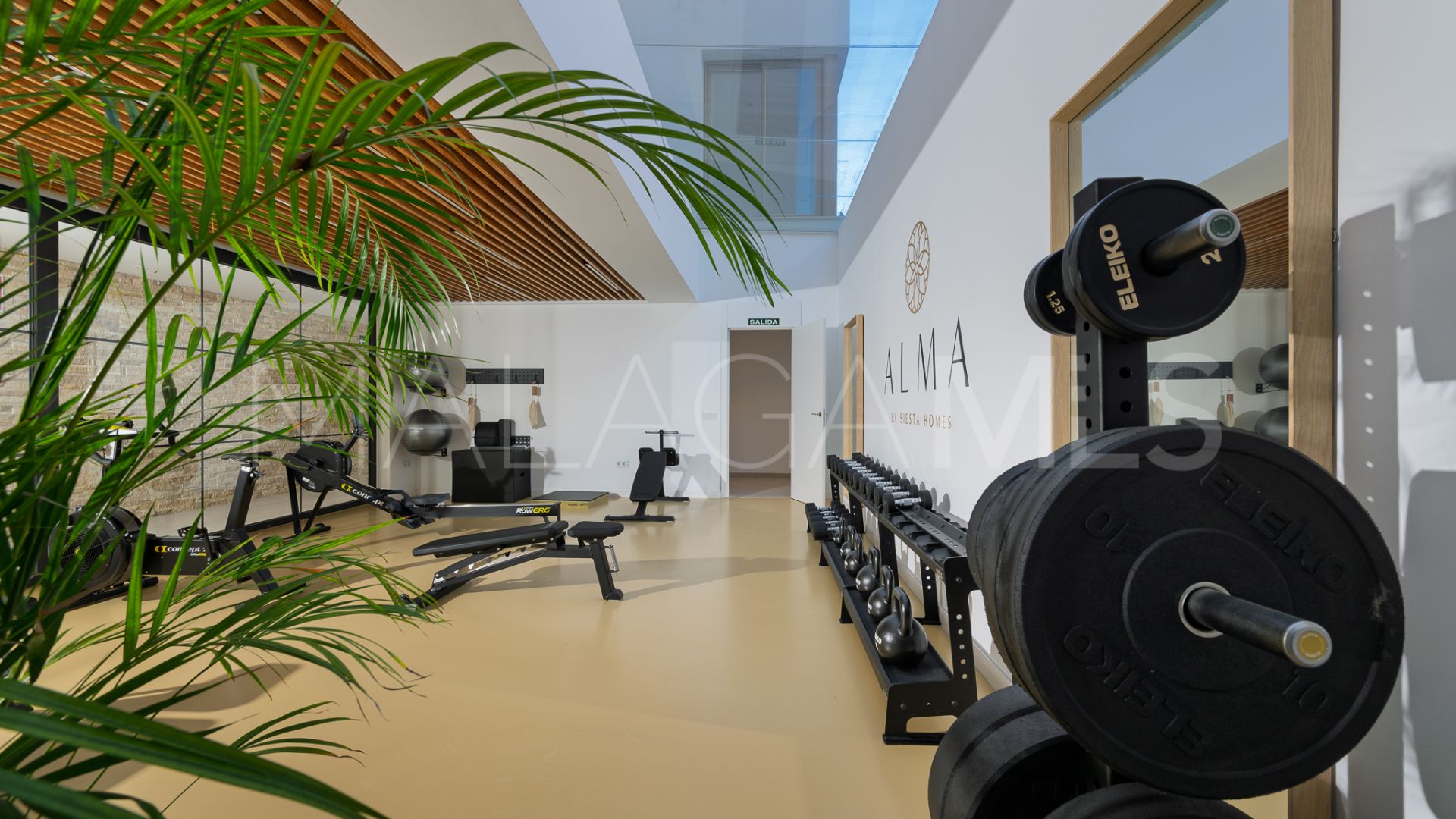 Duplex penthouse for sale in Mijas Costa with 2 bedrooms