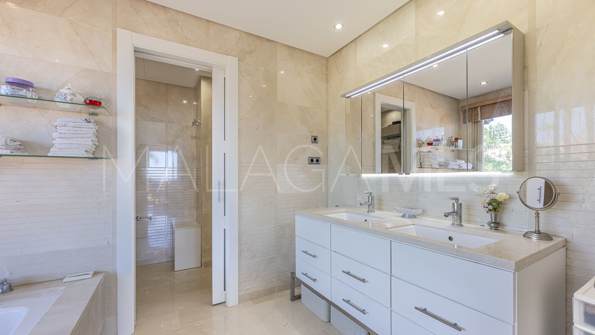 Ático for sale with 3 bedrooms in Marbella Golden Mile