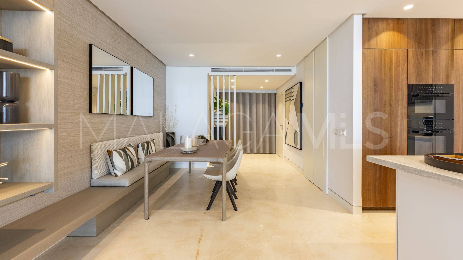 Apartamento planta baja for sale in Marina Puente Romano