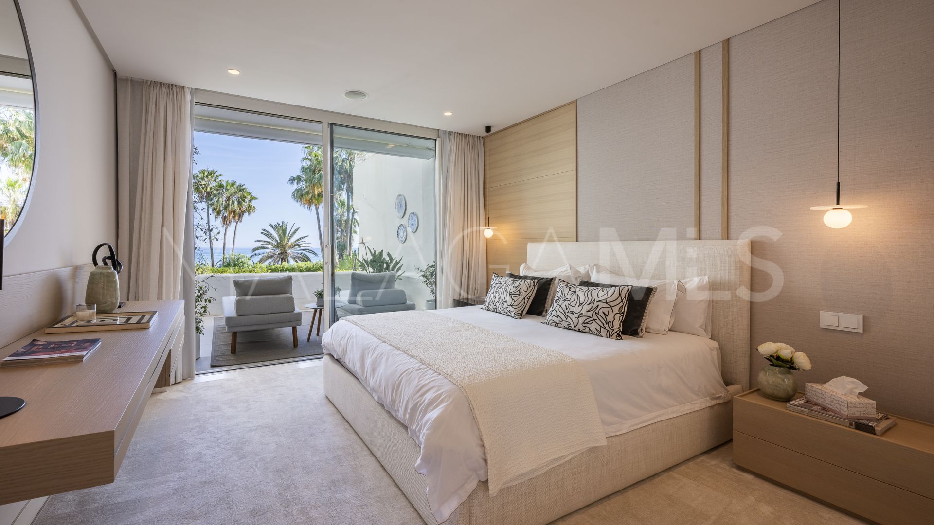 Apartamento planta baja for sale in Marina Puente Romano