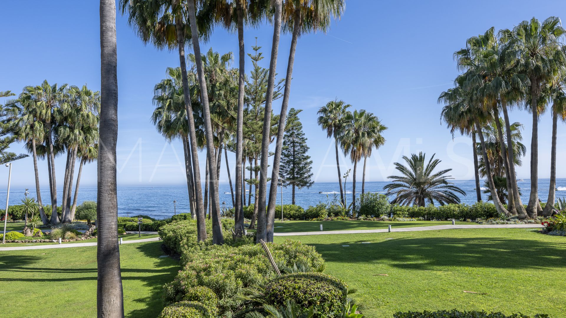 Apartamento planta baja for sale in Marina Puente Romano