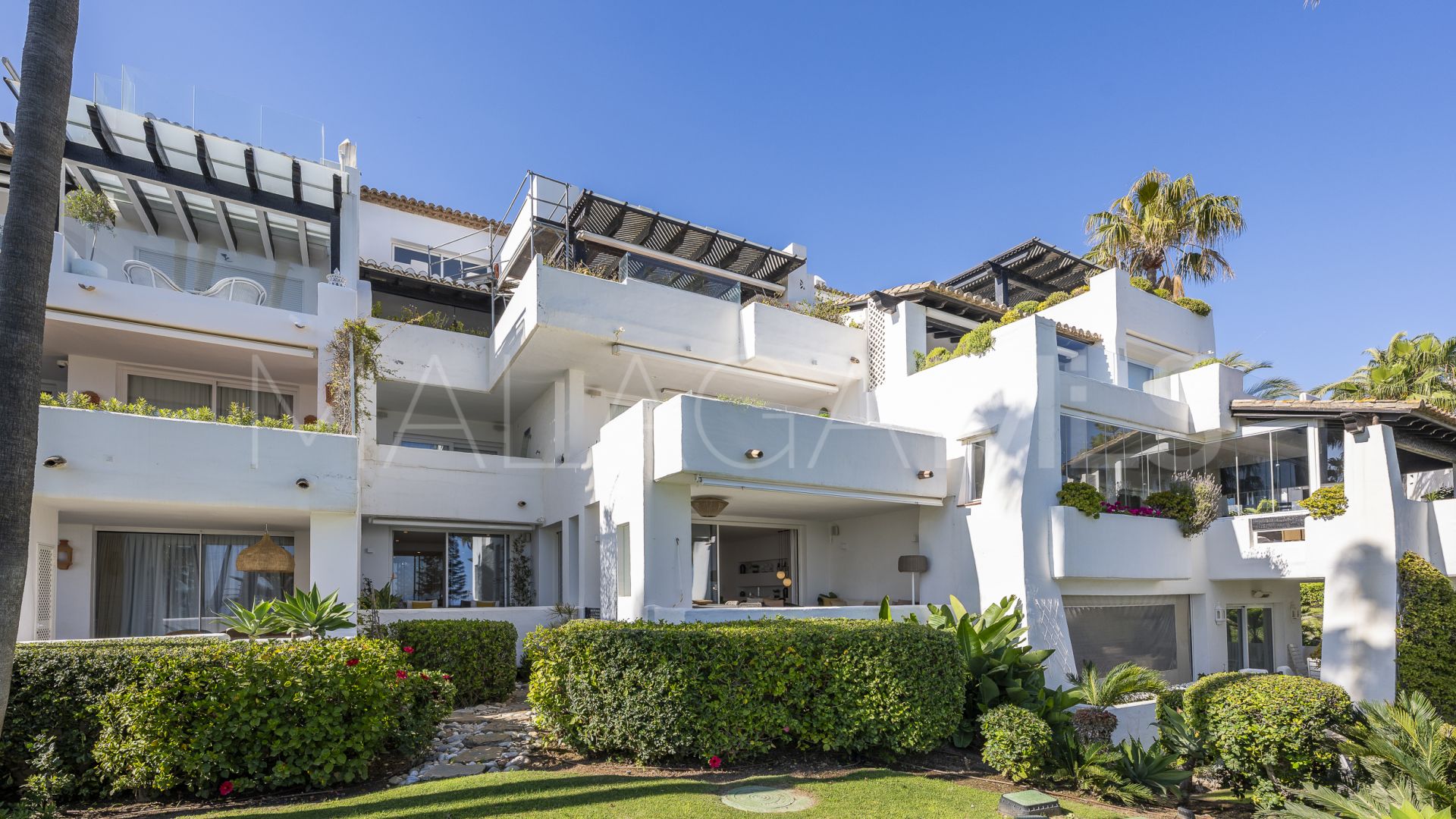 Apartamento planta baja for sale in Marina Puente Romano